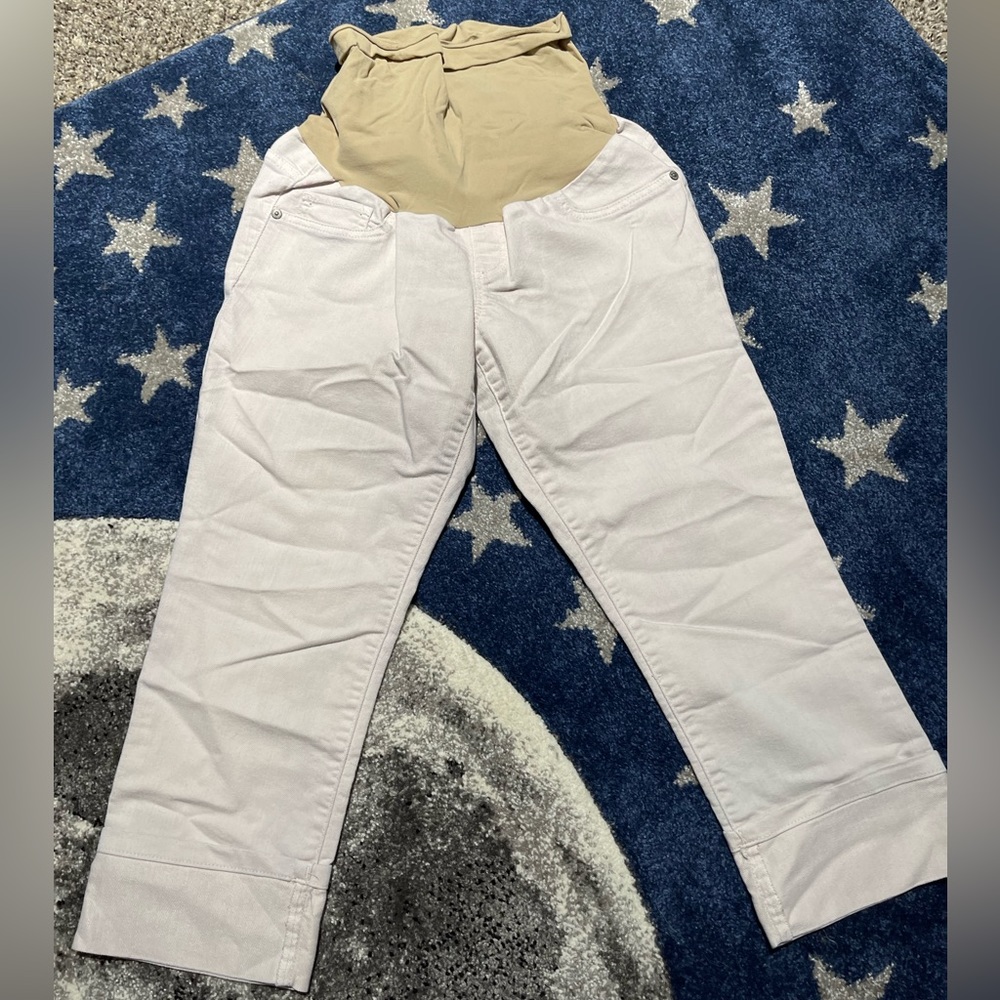 Maternity capris